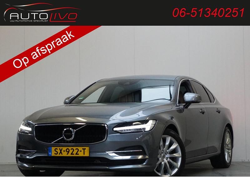 Grijs Gebruikt 2018 Volvo S90 Momentum Sedan | € 25.995 (Eerlijke prijs) - Afbeelding 1/4