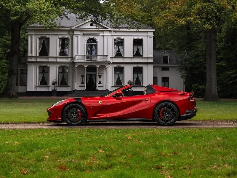 Rood Gebruikt 2020 Ferrari 812 Cabriolet | € 479.500 (Goede deal) - Afbeelding 1/4