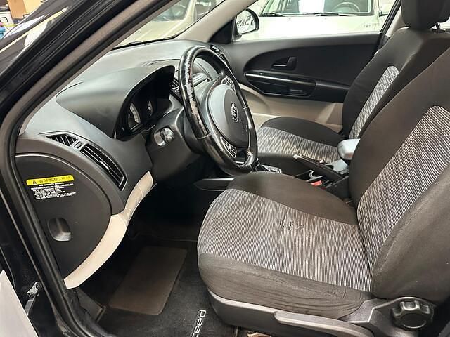 Occasion Kia Ceed 109 PK (80 kW) 2009 Zwart Hatchback