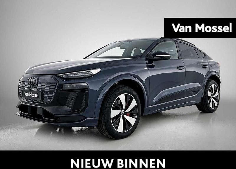 Blauw Nieuw 2025 Audi Q6 Sportback e-tron S-Line SUV | € 79.700 (Iets duurder) - Afbeelding 1/4