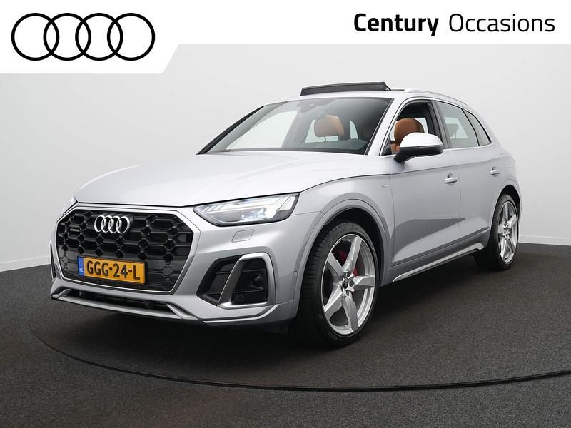 Grijs Gebruikt 2024 Audi Q5 Competition SUV | € 59.995 - Afbeelding 1/4