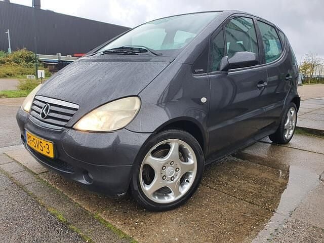 Grijs Gebruikt 2000 Mercedes A160 Elegance MPV | € 1.750 (Eerlijke prijs) - Afbeelding 1/4