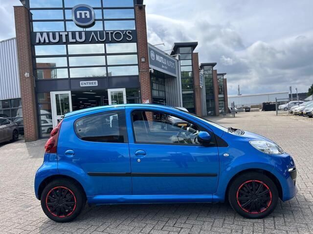 Occasion Peugeot 107 Active 68 PK (50 kW) 2012 Blauw Hatchback