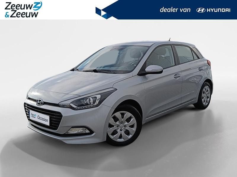 Grijs Gebruikt 2017 Hyundai i20 Hatchback | € 11.940 (Eerlijke prijs) - Afbeelding 1/4