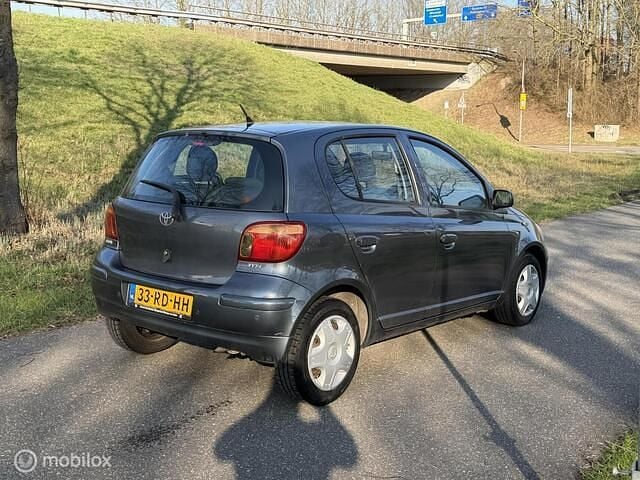 Occasion Toyota Yaris 87 PK (63 kW) 2005 Blauw Hatchback
