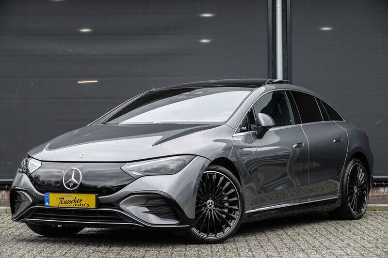 Grijs Gebruikt 2022 Mercedes EQE350 AMG line Sedan | € 59.950 - Afbeelding 1/4