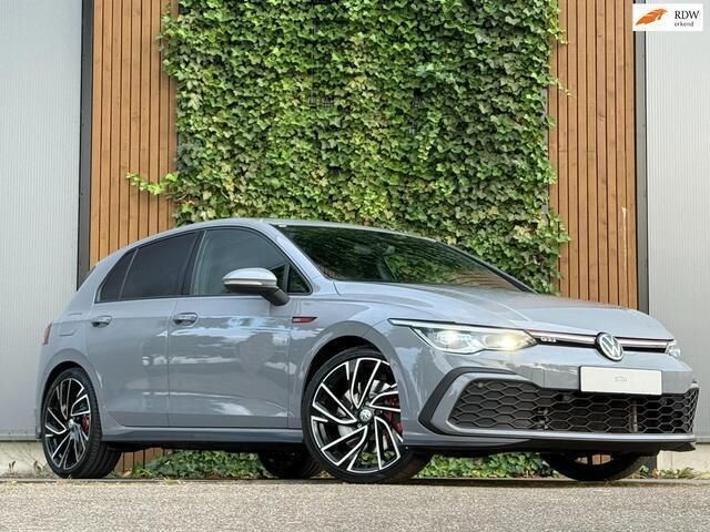 Grijs Gebruikt 2021 VW Golf VIII GTI Hatchback | € 29.490 (Eerlijke prijs) - Afbeelding 1/4