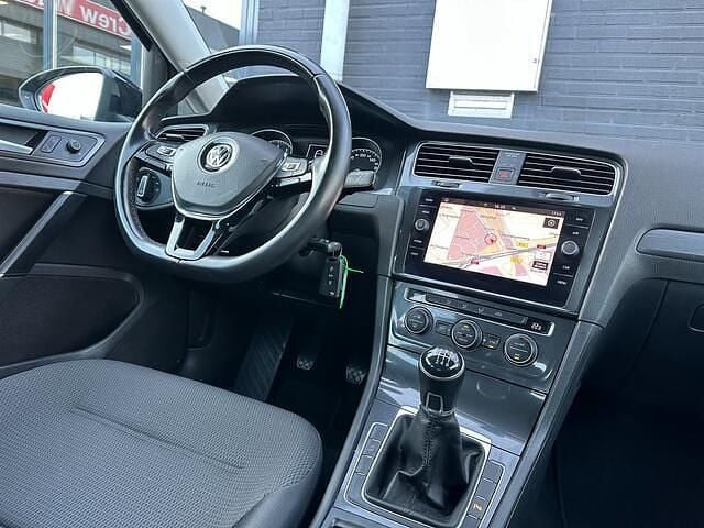 Occasion VW Golf VII Comfortline 116 PK (85 kW) 2019 Zwart Hatchback