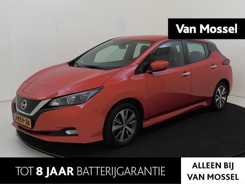 Rood Gebruikt 2020 Nissan Leaf Acenta Hatchback | € 13.740 (Eerlijke prijs) - Afbeelding 1/4