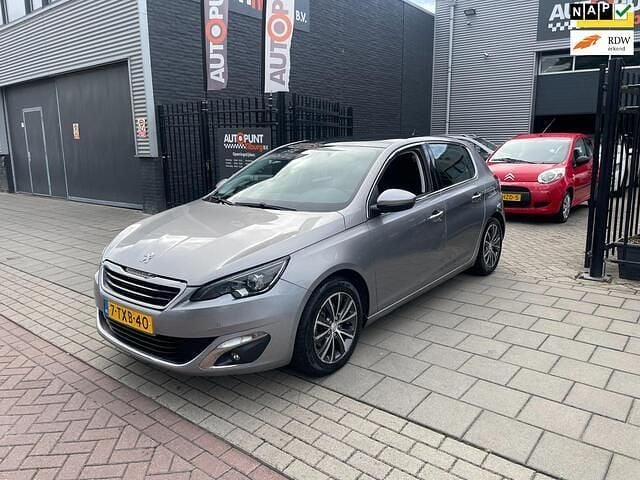 Grijs Gebruikt 2014 Peugeot 308 Hatchback | € 5.999 (Super prijs) - Afbeelding 1/4