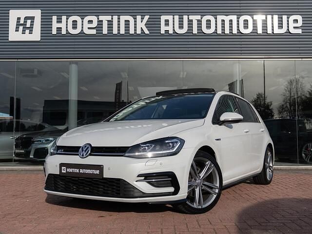 Wit Occasion 2018 VW Golf VII Highline Hatchback | € 19.940 (Eerlijke prijs) - Afbeelding 1/4