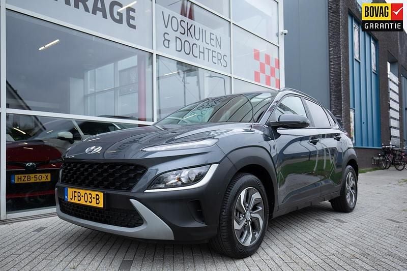 Grijs Gebruikt 2022 Hyundai Kona Comfort SUV | € 22.950 (Eerlijke prijs) - Afbeelding 1/4