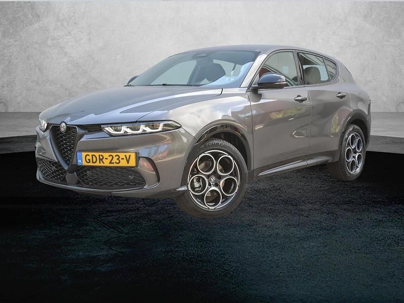 Grijs Occasion 2024 Alfa Romeo Tonale Sprint SUV | € 33.920 (Iets duurder) - Afbeelding 1/1