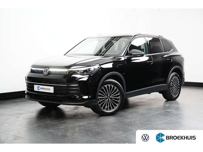 Zwart Nieuw 2025 VW Tiguan Edition SUV | € 49.900 (Goede deal) - Afbeelding 1/4