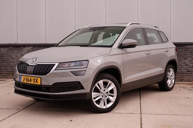 Grijs Gebruikt 2020 Skoda Karoq Business Line SUV | € 23.900 (Eerlijke prijs) - Afbeelding 1/4