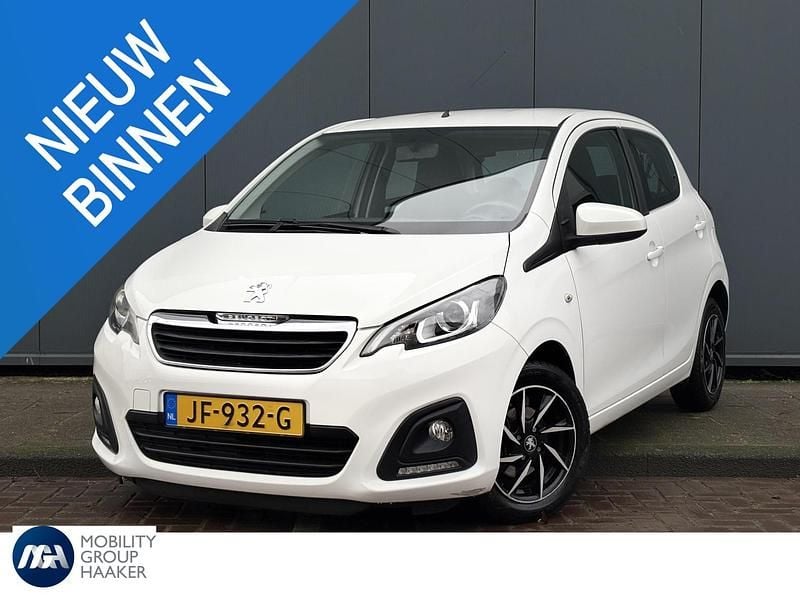 Wit Gebruikt 2016 Peugeot 108 Active Hatchback | € 8.400 (Eerlijke prijs) - Afbeelding 1/4