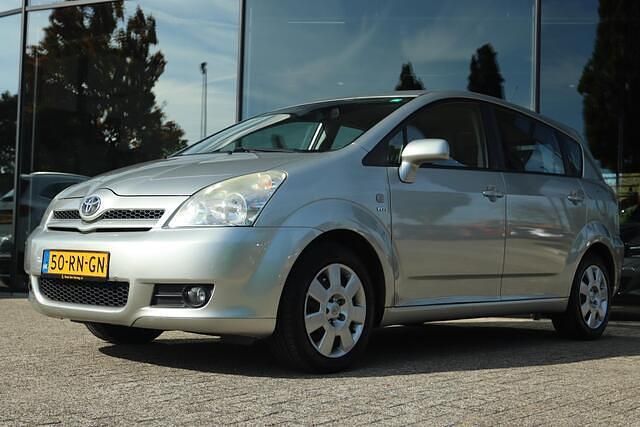 Grijs Gebruikt 2005 Toyota Corolla Verso Sol MPV | € 4.900 (Eerlijke prijs) - Afbeelding 1/4