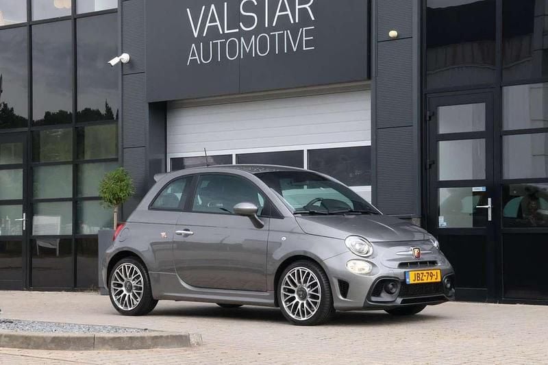 Grijs Gebruikt 2022 Abarth 595 Hatchback | € 22.700 (Goede deal) - Afbeelding 1/4