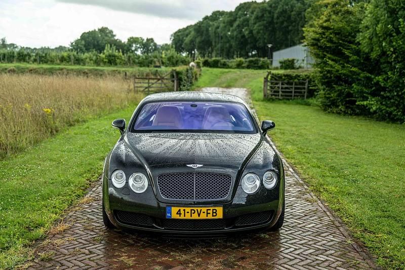 Occasion Bentley Continental 561 PK (412 kW) 2004 Zwart Sedan