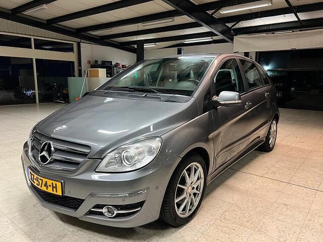 Occasion Mercedes B200 136 PK (100 kW) 2010 Grijs MPV