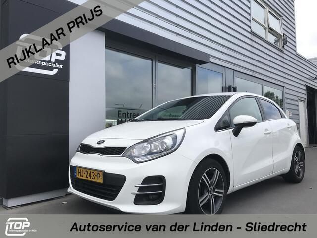Wit Gebruikt 2015 Kia Rio Hatchback | € 10.350 (Iets duurder) - Afbeelding 1/4