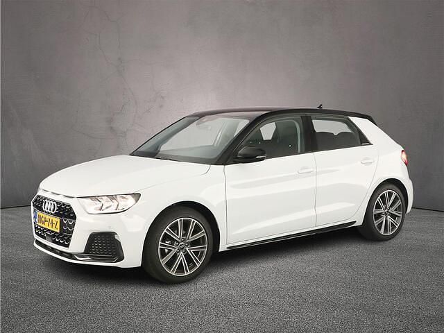 Wit Gebruikt 2025 Audi A1 Sportback Hatchback | € 31.900 (Duur) - Afbeelding 1/4