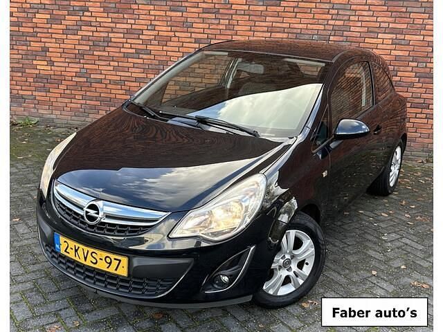 Zwart Gebruikt 2013 Opel Corsa Design Edition Hatchback | € 5.990 (Eerlijke prijs) - Afbeelding 1/4