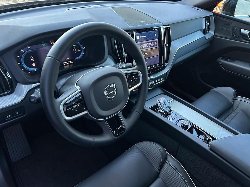 Occasion Volvo XC60 Plus 391 PK (287 kW) 2025 Zwart SUV