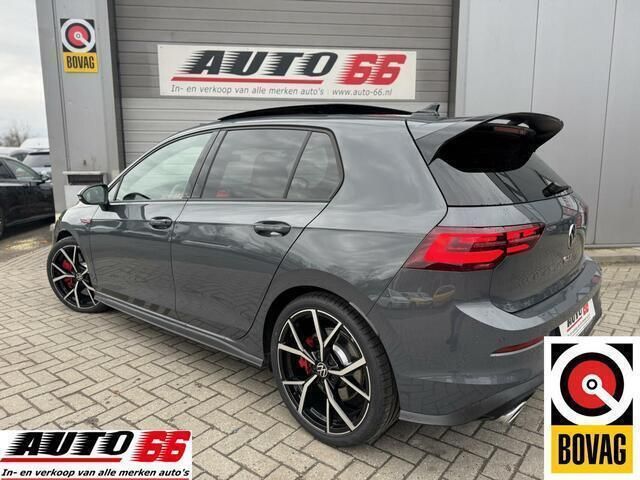 Occasion VW Golf VIII GTI 300 PK (220 kW) 2024 Grijs Hatchback