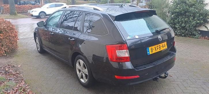 Occasion 2014 Skoda Octavia Stationwagen | € 5.850 (Eerlijke prijs) - Afbeelding 1/4