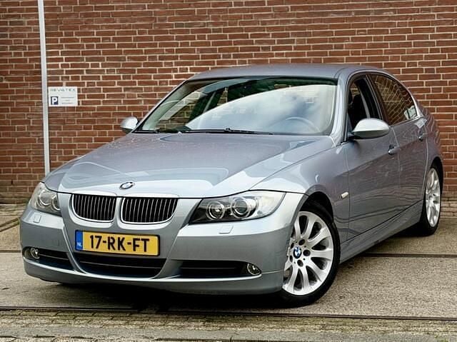 Occasion BMW 325 218 PK (160 kW) 2005 Grijs Sedan