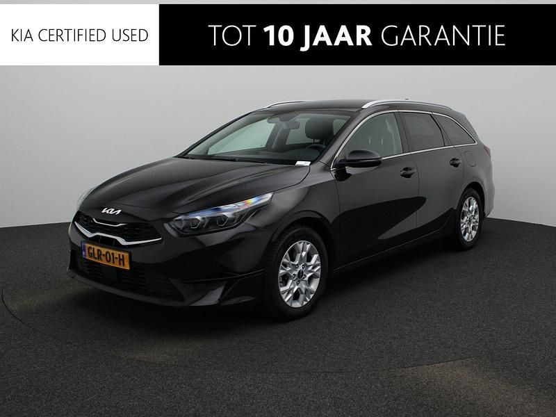 Zwart Gebruikt 2024 Kia Ceed Stationwagen | € 29.940 (Iets duurder) - Afbeelding 1/2