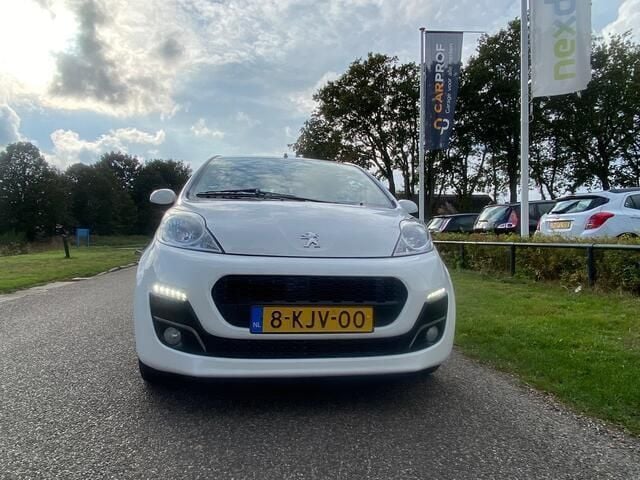 Occasion Peugeot 107 Active 68 PK (50 kW) 2013 Wit Hatchback