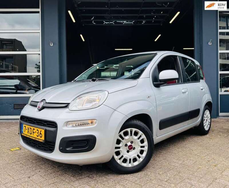 Grijs, metallic lak Gebruikt 2014 Fiat Panda Hatchback | € 6.950 (Iets duurder) - Afbeelding 1/4