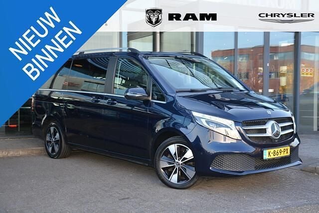 Blauw Gebruikt 2019 Mercedes V250 Avantgarde Edition MPV | € 62.500 (Duur) - Afbeelding 1/4