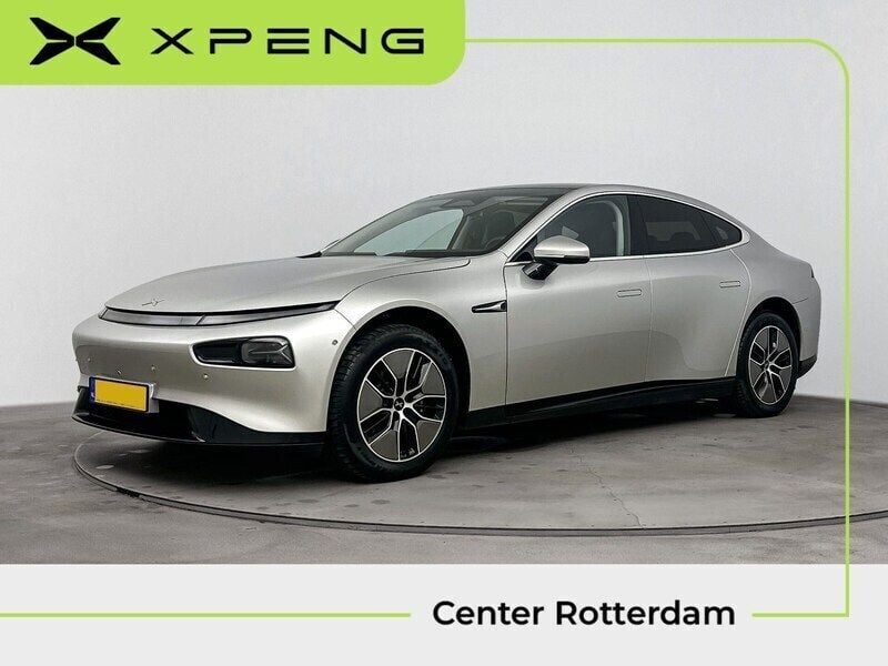 Grijs Gebruikt 2024 XPENG P7 RWD Long Range Sedan | € 39.245 - Afbeelding 1/4