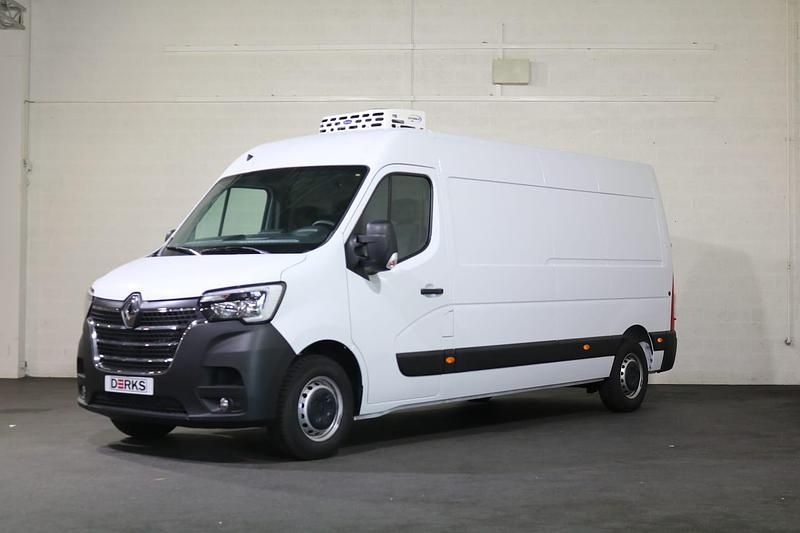 Wit Occasion 2024 Renault Master | € 40.950 (Iets duurder) - Afbeelding 1/4