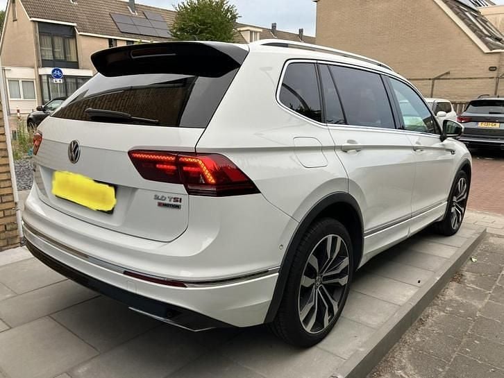 Occasion VW Tiguan Allspace R-line 221 PK (162 kW) 2018 Wit (metallic) SUV
