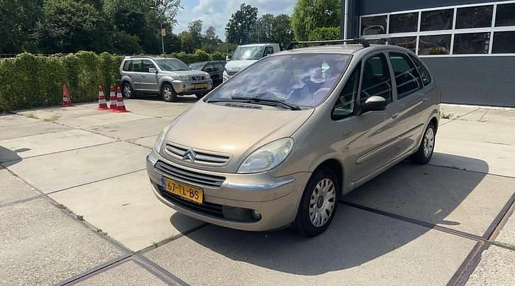 Gebruikt 2006 Citroën Xsara Picasso MPV | € 950 (Eerlijke prijs) - Afbeelding 1/4