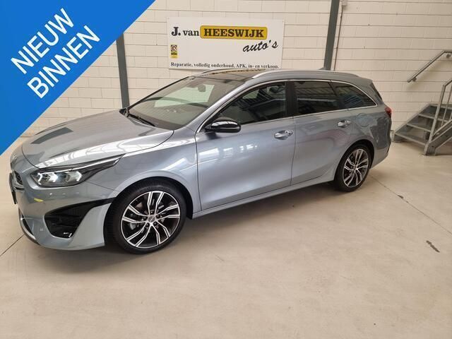 Grijs Gebruikt 2022 Kia Ceed Sportswagon Stationwagen | € 25.950 (Duur) - Afbeelding 1/4