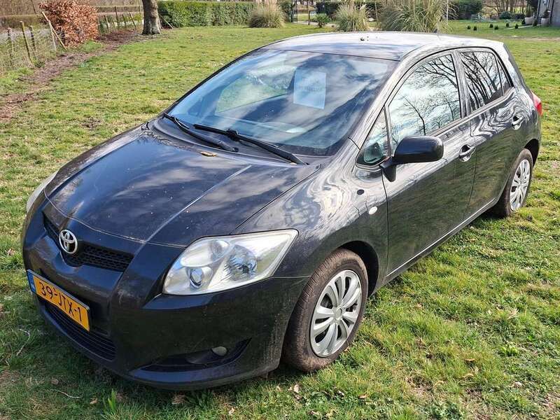 Zwart Gebruikt 2009 Toyota Auris Sol Hatchback | € 3.250 (Eerlijke prijs) - Afbeelding 1/3