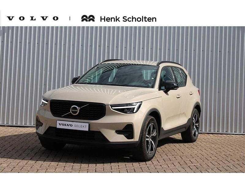 Gebruikt 2025 Volvo XC40 Plus SUV | € 43.950 (Eerlijke prijs) - Afbeelding 1/4