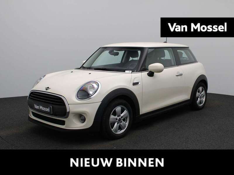 Wit Gebruikt 2020 Mini ONE Hatchback | € 16.400 (Eerlijke prijs) - Afbeelding 1/4