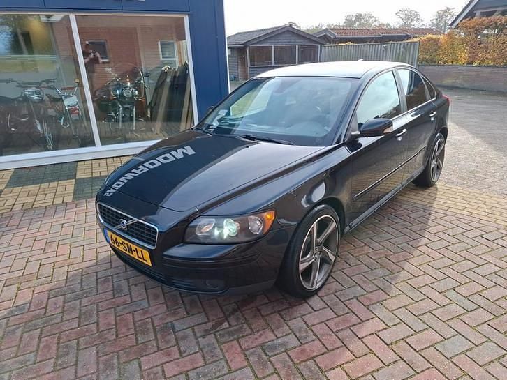 Gebruikt 2006 Volvo S40 Sedan | € 2.750 (Eerlijke prijs) - Afbeelding 1/4