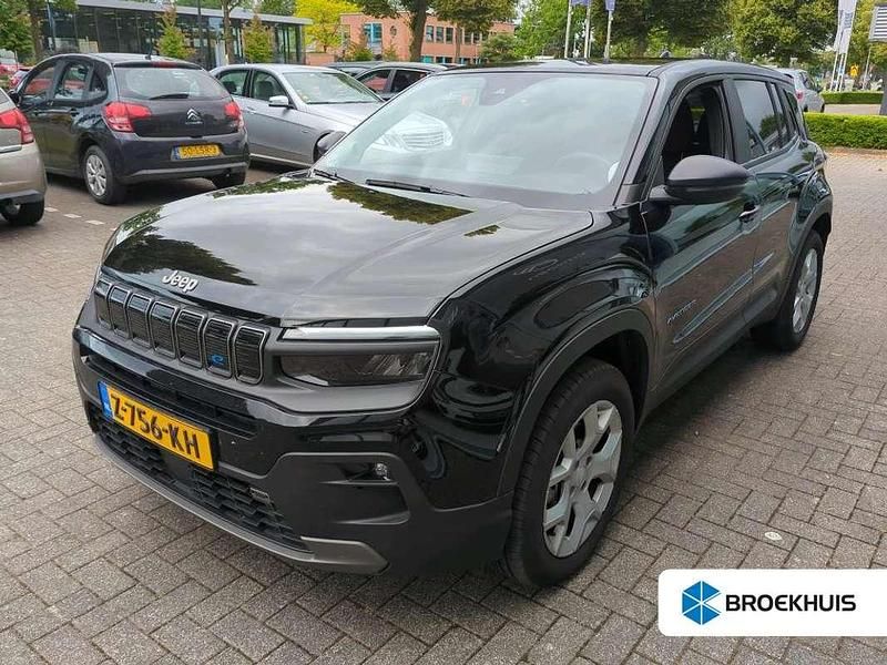 Zwart Gebruikt 2024 Jeep Avenger EV Longitude SUV | € 23.900 (Goede deal) - Afbeelding 1/1