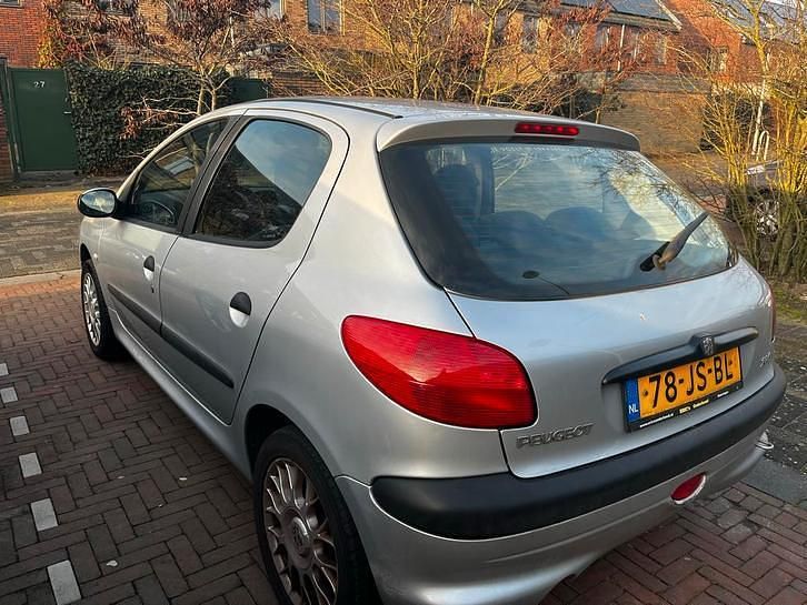Occasion Peugeot 206 108 PK (79 kW) 2002