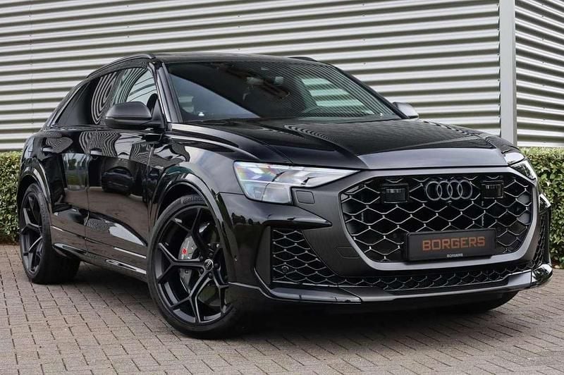 Zwart Gebruikt 2025 Audi RS Q8 Advanced SUV | € 256.950 (Eerlijke prijs) - Afbeelding 1/4