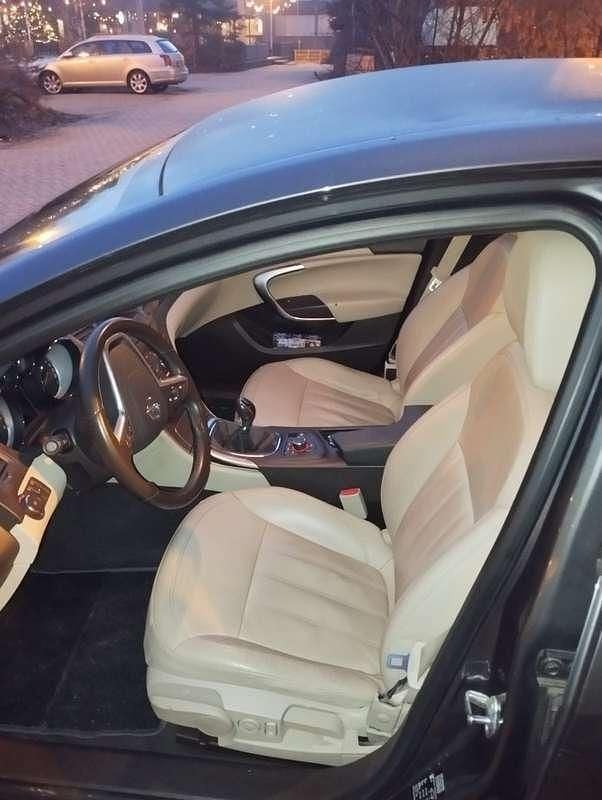 Occasion 2010 Opel Insignia Edition Sedan | € 4.250 (Eerlijke prijs) - Afbeelding 1/4