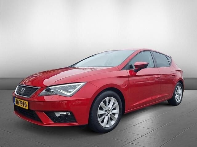 Rood Gebruikt 2018 Seat Leon Hatchback | € 12.999 (Iets duurder) - Afbeelding 1/4