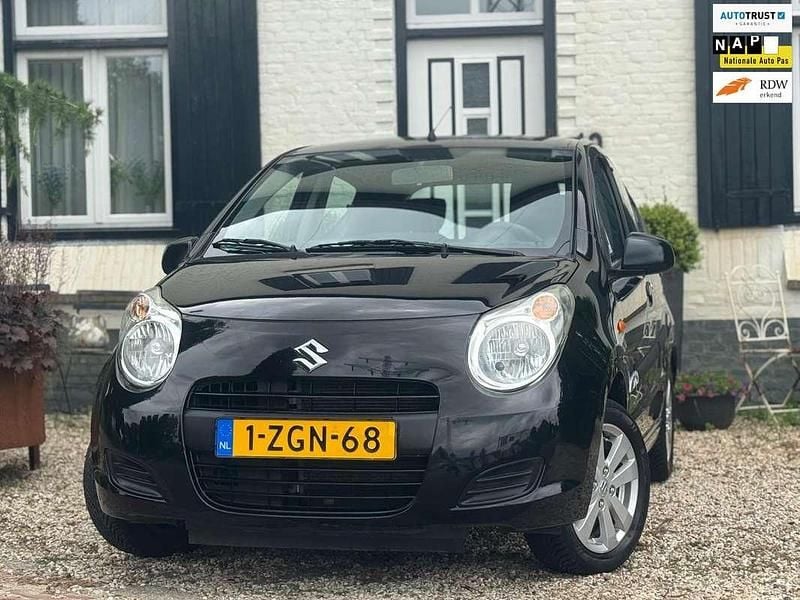 Zwart Gebruikt 2015 Suzuki Alto Hatchback | € 4.950 (Eerlijke prijs) - Afbeelding 1/4